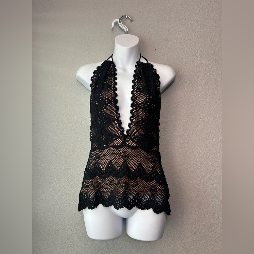 Nightcap Strappy Lace Top Medium Dark Romantic Goth Whimisigoth Plunge Neck